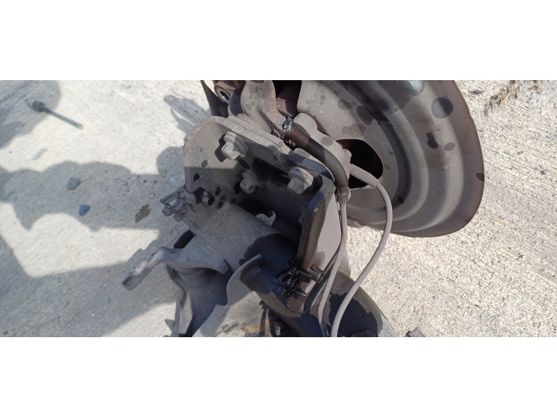 Recambio de puente trasero para renault scenic iv grand zen referencia OEM IAM 555017273R  