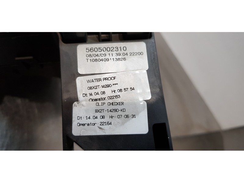 Recambio de caja reles / fusibles para jaguar xf 2.7 v6 diesel luxury referencia OEM IAM 8X2T14290KD  