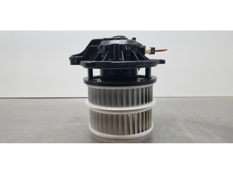 Recambio de motor calefaccion para hyundai tucson klass referencia OEM IAM 97113P2000 F00S3B2620 