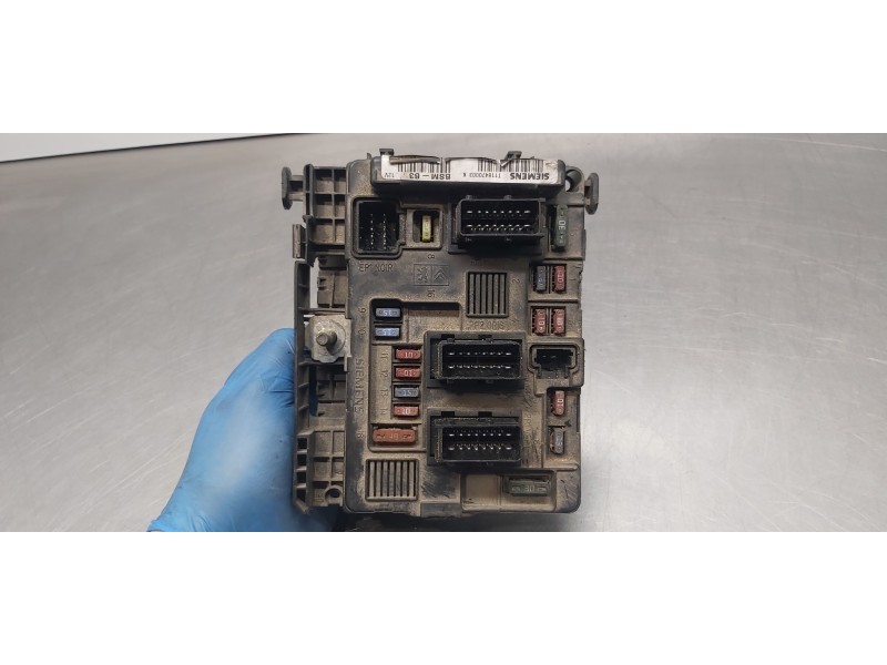 Recambio de caja reles / fusibles para peugeot partner (s2) rancho plus referencia OEM IAM 96540618480   Recambio de caja reles / fusibles para peugeot partner (s2) rancho plus referencia OEM IAM 96540618480