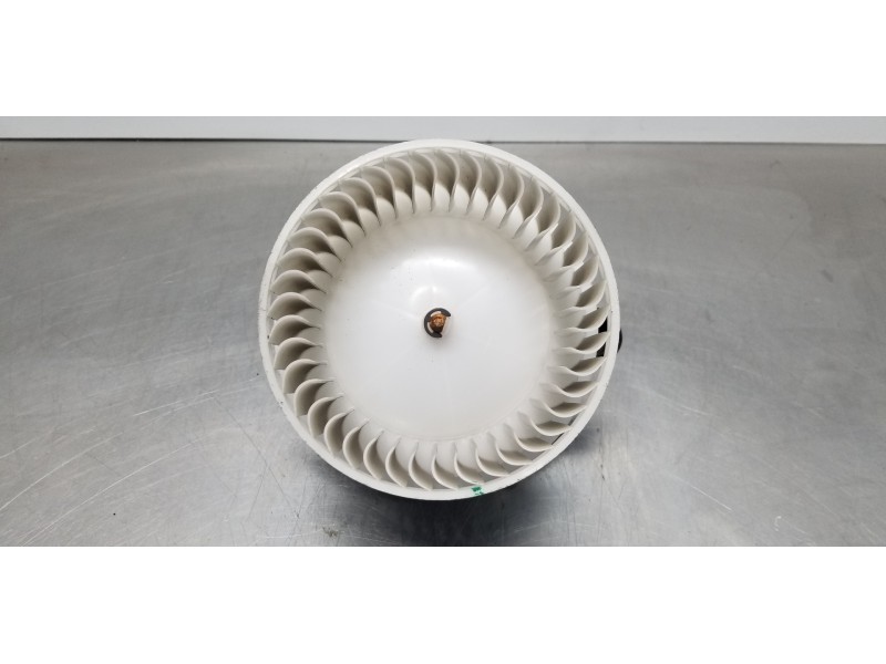 Recambio de motor calefaccion para hyundai tucson klass referencia OEM IAM 97113P2000 F00S3B2620 