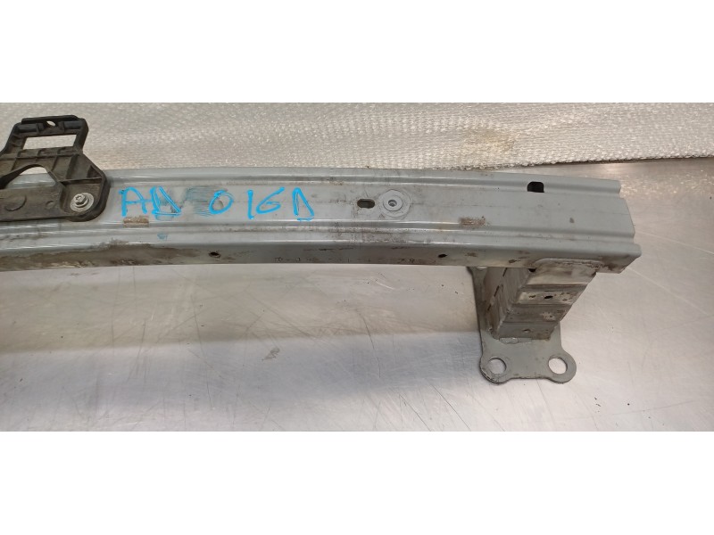 Recambio de refuerzo paragolpes delantero para renault scenic iv grand zen referencia OEM IAM 752106346R  