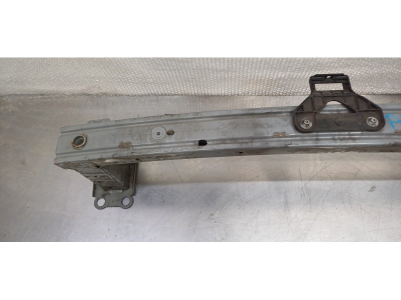 Recambio de refuerzo paragolpes delantero para renault scenic iv grand zen referencia OEM IAM 752106346R  