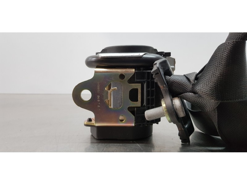 Recambio de cinturon seguridad trasero izquierdo para mercedes clase a (w169) a 150 (169.031) referencia OEM IAM A1698606185  