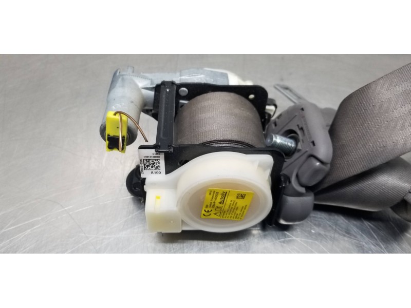 Recambio de cinturon seguridad delantero derecho para ssangyong rodius xdi referencia OEM IAM 7462221005ACO  