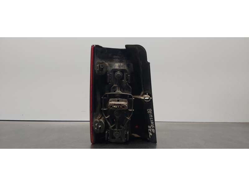 Recambio de piloto trasero derecho para peugeot partner (s2) rancho plus referencia OEM IAM 6351H1   Recambio de piloto trasero derecho para peugeot partner (s2) rancho plus referencia OEM IAM 6351H1