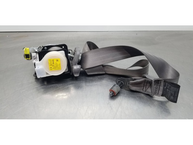 Recambio de cinturon seguridad delantero izquierdo para ssangyong rodius xdi referencia OEM IAM 7462121005ACO  