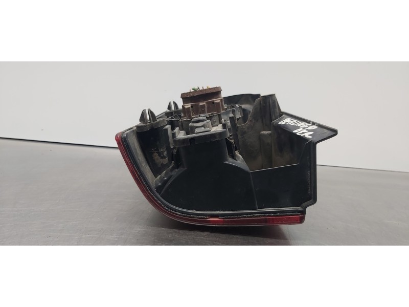 Recambio de piloto trasero derecho para peugeot partner (s2) rancho plus referencia OEM IAM 6351H1   Recambio de piloto trasero derecho para peugeot partner (s2) rancho plus referencia OEM IAM 6351H1