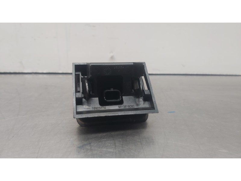 Recambio de sensor de aparcamiento para peugeot 3008 active referencia OEM IAM 9813819080  