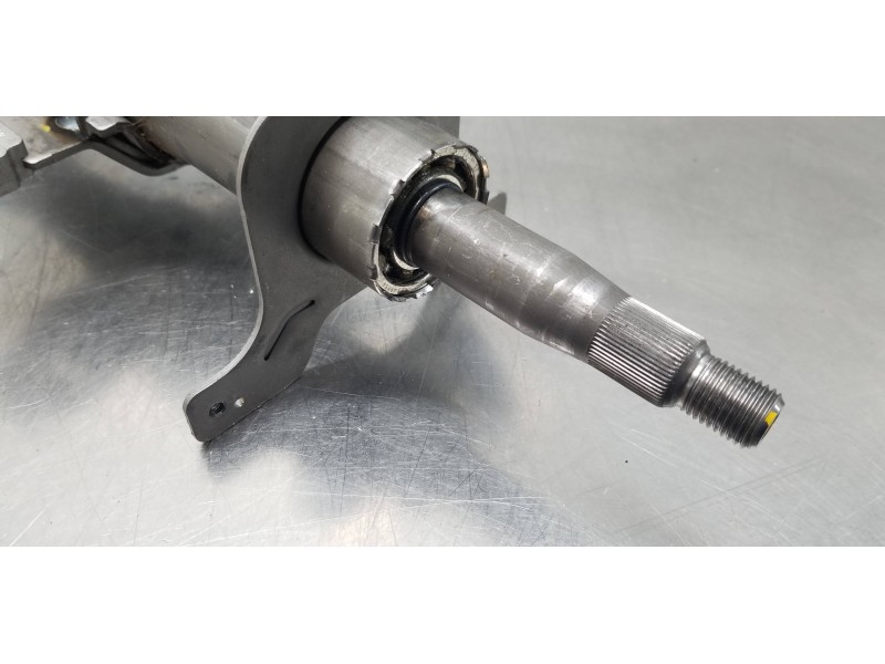 Recambio de columna direccion para ssangyong rodius xdi referencia OEM IAM 4621021010  