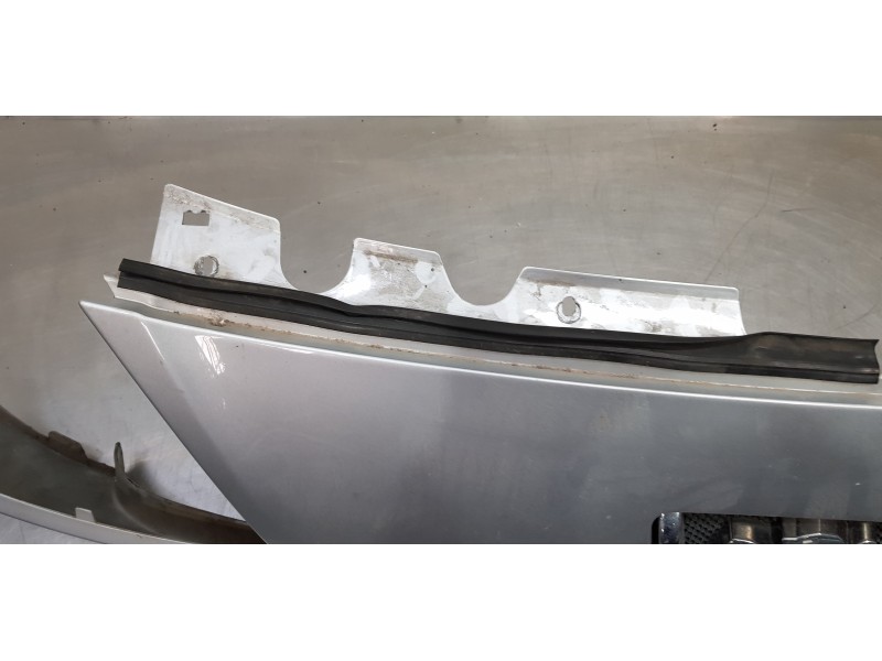 Recambio de rejilla delantera para peugeot 1007 sport referencia OEM IAM 7804R7   Recambio de rejilla delantera para peugeot 1007 sport referencia OEM IAM 7804R7