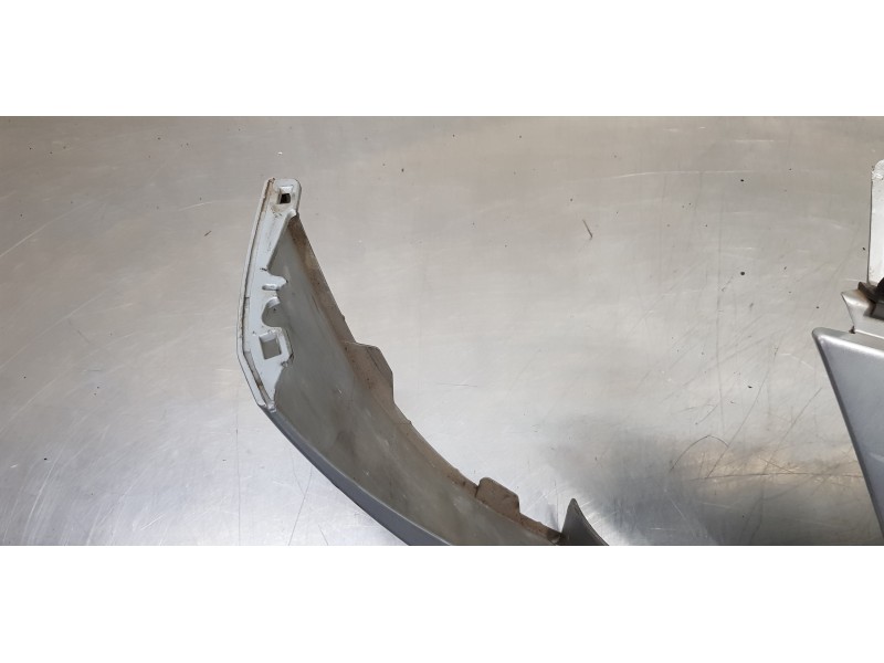 Recambio de rejilla delantera para peugeot 1007 sport referencia OEM IAM 7804R7   Recambio de rejilla delantera para peugeot 1007 sport referencia OEM IAM 7804R7