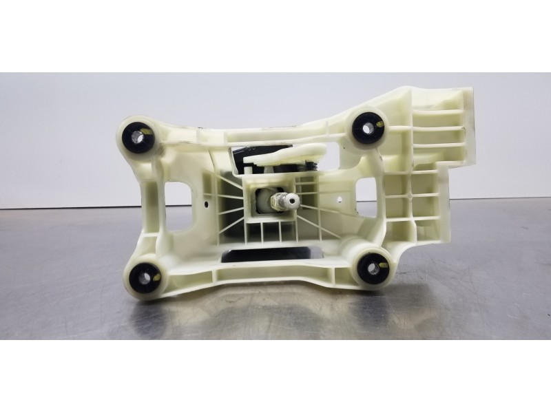 Recambio de palanca cambio para hyundai tucson klass referencia OEM IAM 43700N7120NNB  