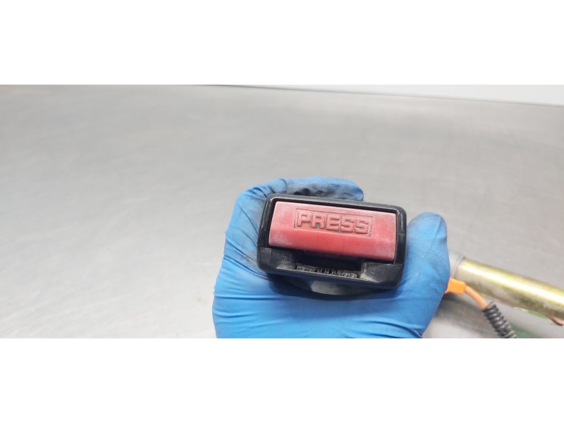 Recambio de pretensor airbag derecho para peugeot partner (s2) rancho plus referencia OEM IAM 8972S2   Recambio de pretensor airbag derecho para peugeot partner (s2) rancho plus referencia OEM IAM 8972S2