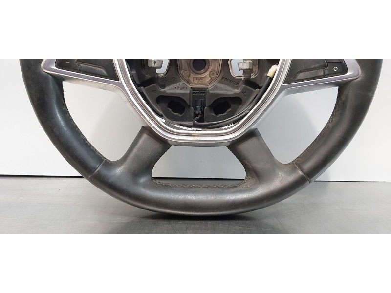 Recambio de volante para dacia lodgy laureate referencia OEM IAM 484006290R   Recambio de volante para dacia lodgy laureate referencia OEM IAM 484006290R