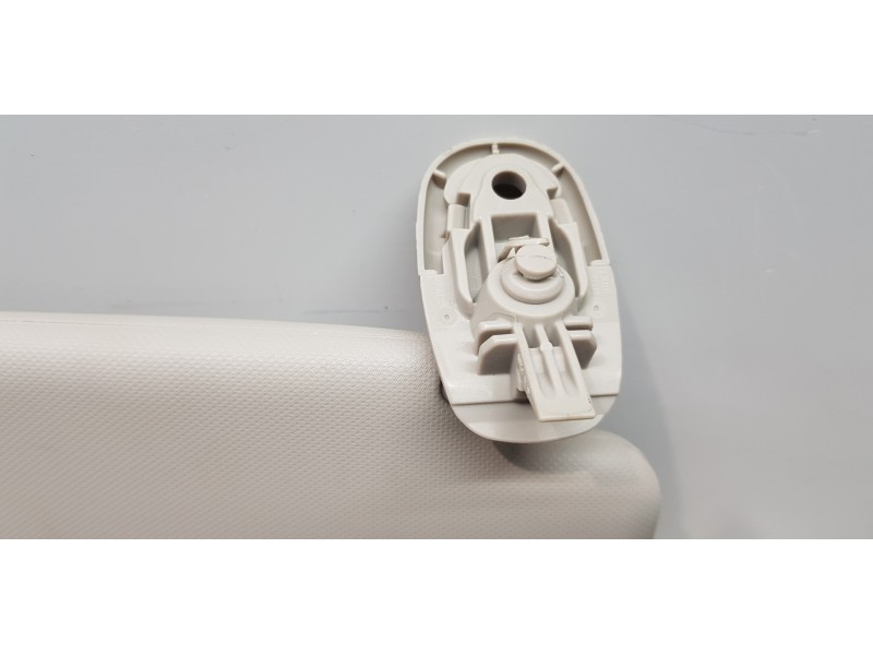 Recambio de parasol izquierdo para hyundai tucson klass referencia OEM IAM 85210N9300MMH  