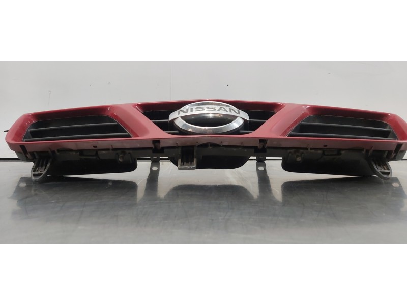 Recambio de rejilla delantera para nissan x-trail (t30) comfort referencia OEM IAM 623108H701  