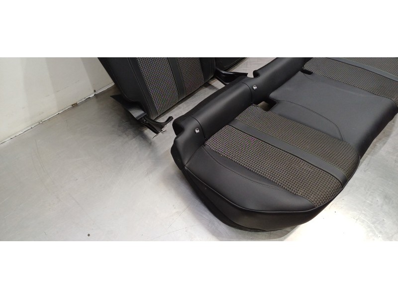 Recambio de juego asientos completo para peugeot 2008 (p1) allure referencia OEM IAM 9823919080 9823917680 