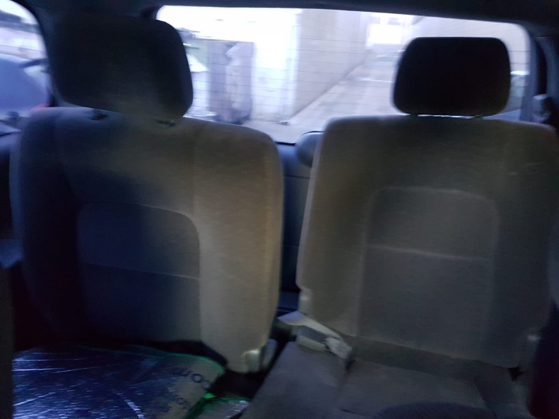 kia carnival ii del año 2002