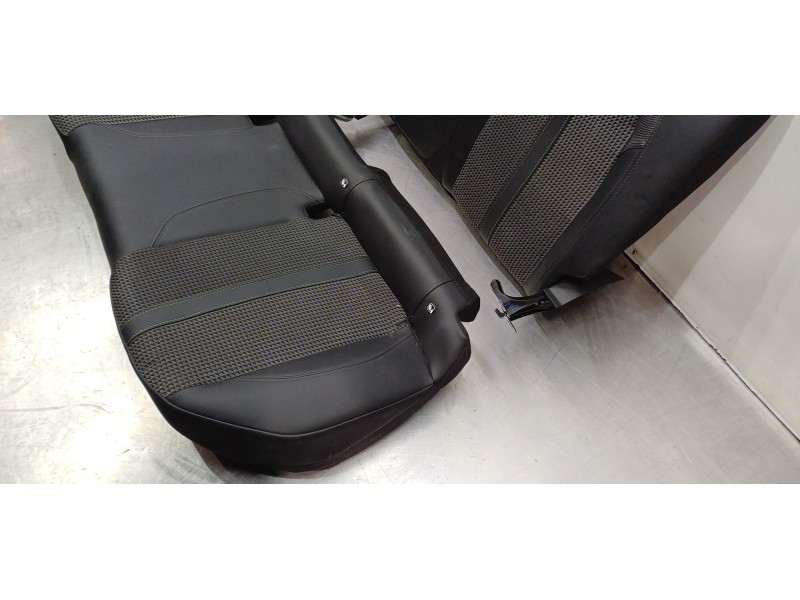 Recambio de juego asientos completo para peugeot 2008 (p1) allure referencia OEM IAM 9823919080 9823917680 
