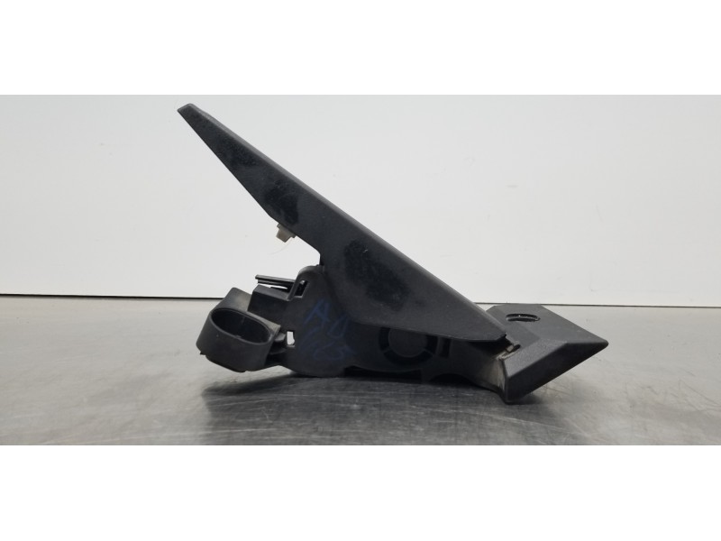 Recambio de pedal acelerador para hyundai tucson klass referencia OEM IAM 32700N7100  