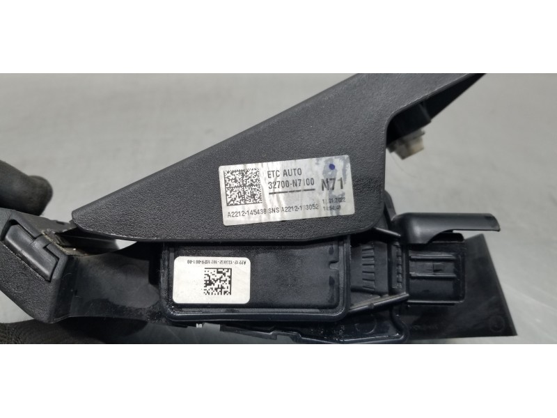 Recambio de pedal acelerador para hyundai tucson klass referencia OEM IAM 32700N7100  