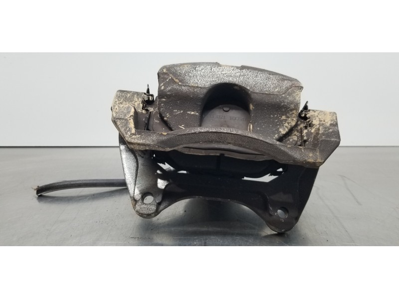 Recambio de pinza freno delantera derecha para hyundai tucson klass referencia OEM IAM 58130N7100  