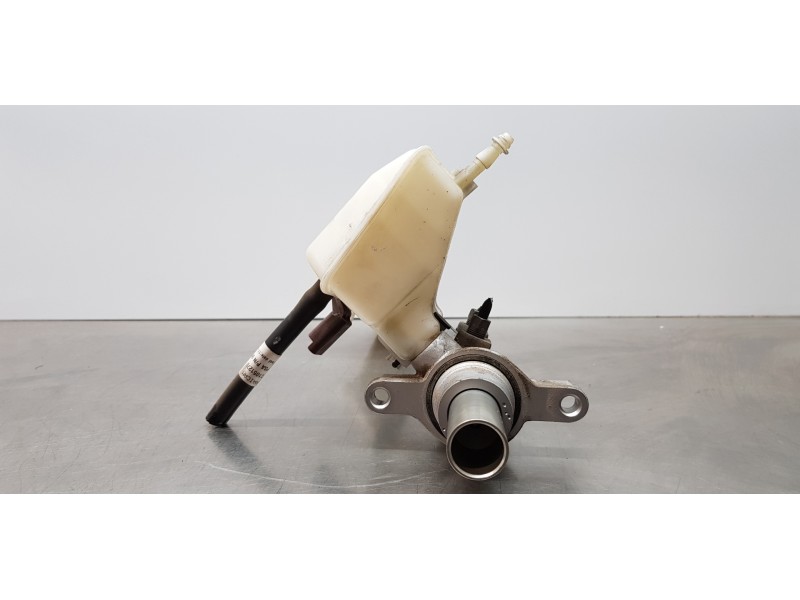 Recambio de bomba freno para peugeot 308 sw allure referencia OEM IAM 9807651580  