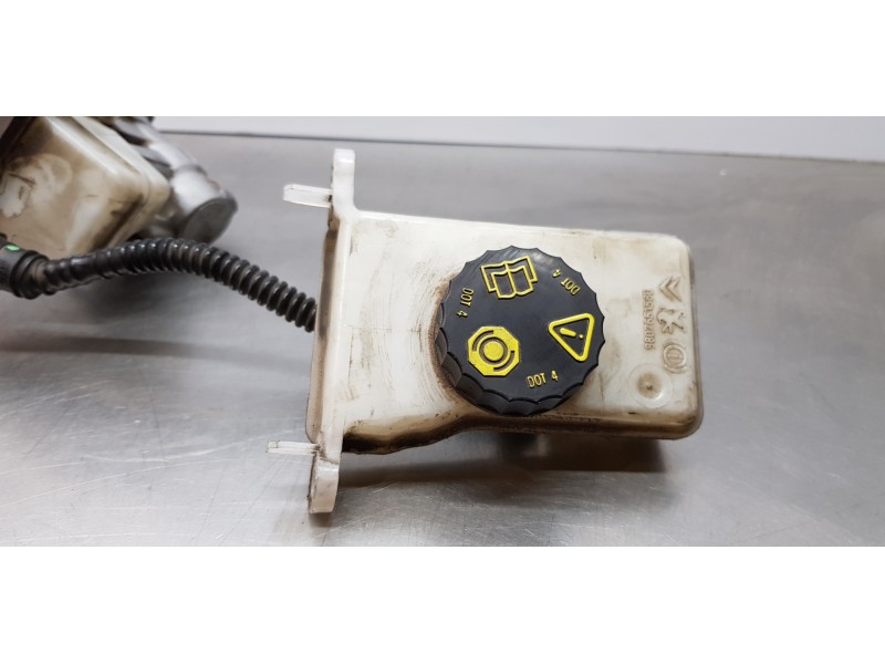 Recambio de bomba freno para peugeot 308 sw allure referencia OEM IAM 9807651580  