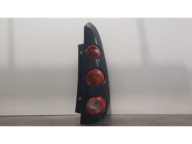 Recambio de piloto trasero derecho para smart forfour básico (55kw) referencia OEM IAM A4548200064   Recambio de piloto trasero derecho para smart forfour básico (55kw) referencia OEM IAM A4548200064