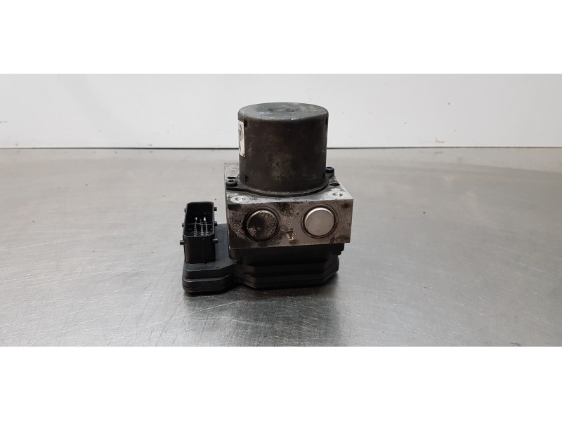 Recambio de abs para hyundai i40 premium referencia OEM IAM 589203Z570  