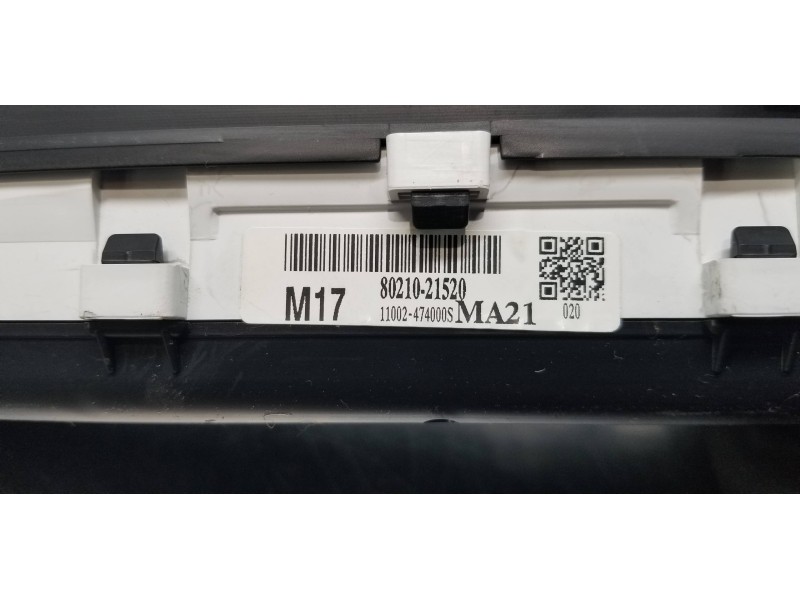 Recambio de cuadro instrumentos para ssangyong rodius xdi referencia OEM IAM 8021021520  