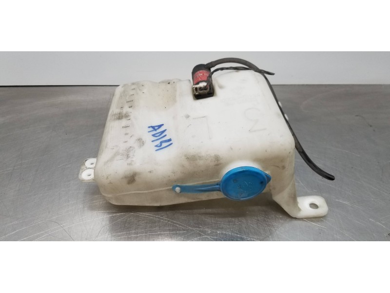 Recambio de deposito limpia para ssangyong rodius xdi referencia OEM IAM 7841021002 7841021000 