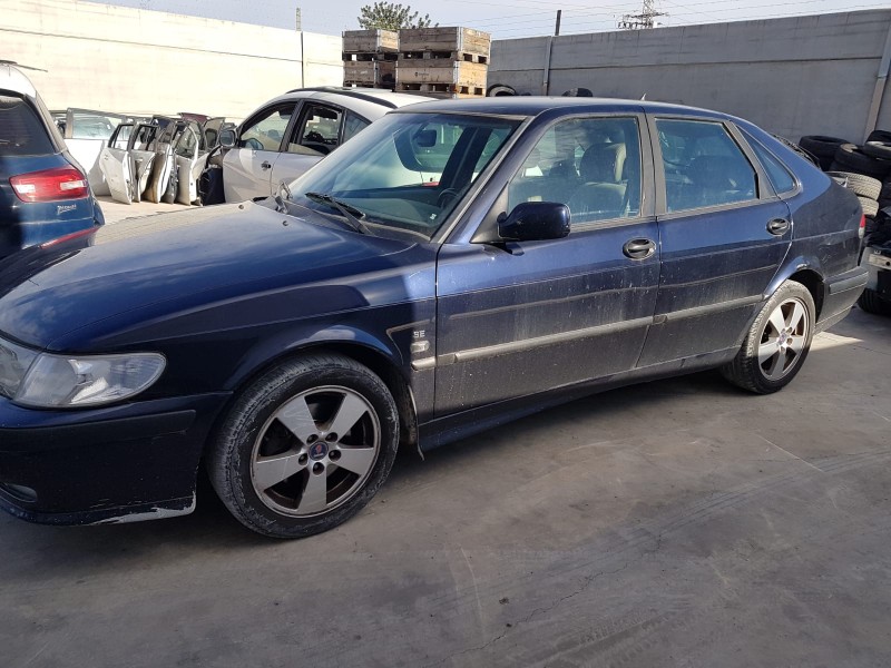 saab 9-3 berlina del año 2002