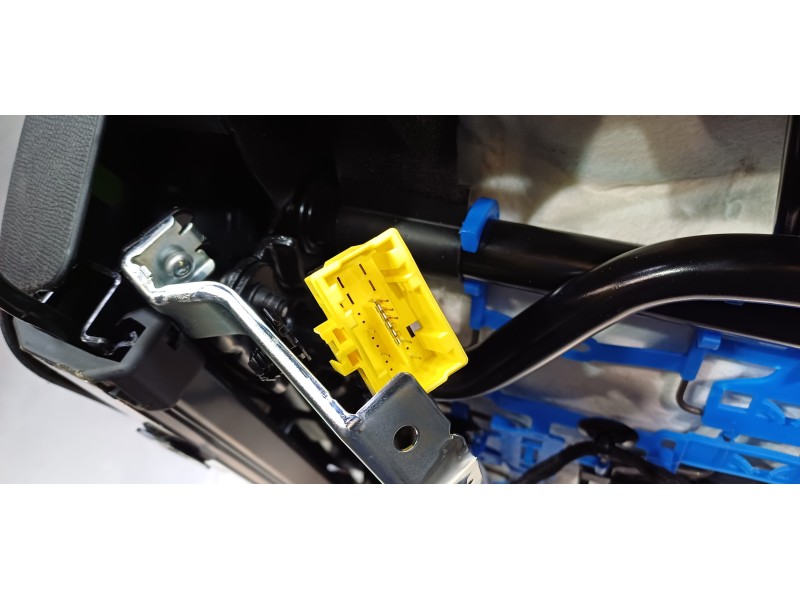 Recambio de juego asientos completo para peugeot 2008 (p1) allure referencia OEM IAM 9823919080 9823917680 