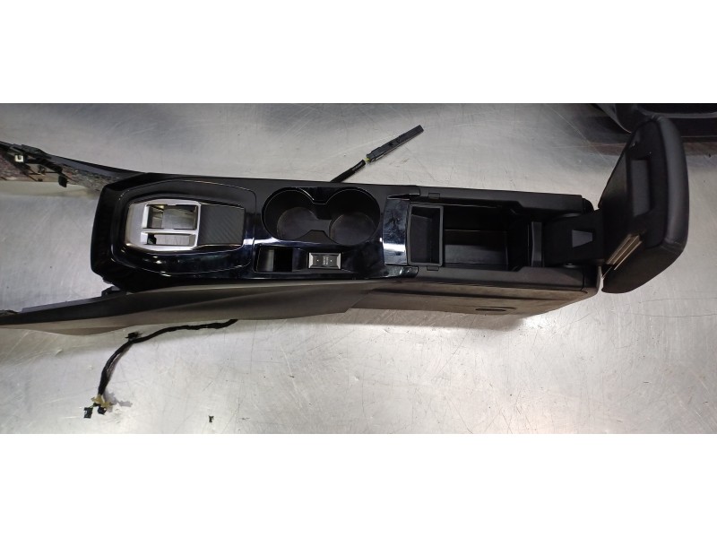 Recambio de juego asientos completo para peugeot 2008 (p1) allure referencia OEM IAM 9823919080 9823917680 