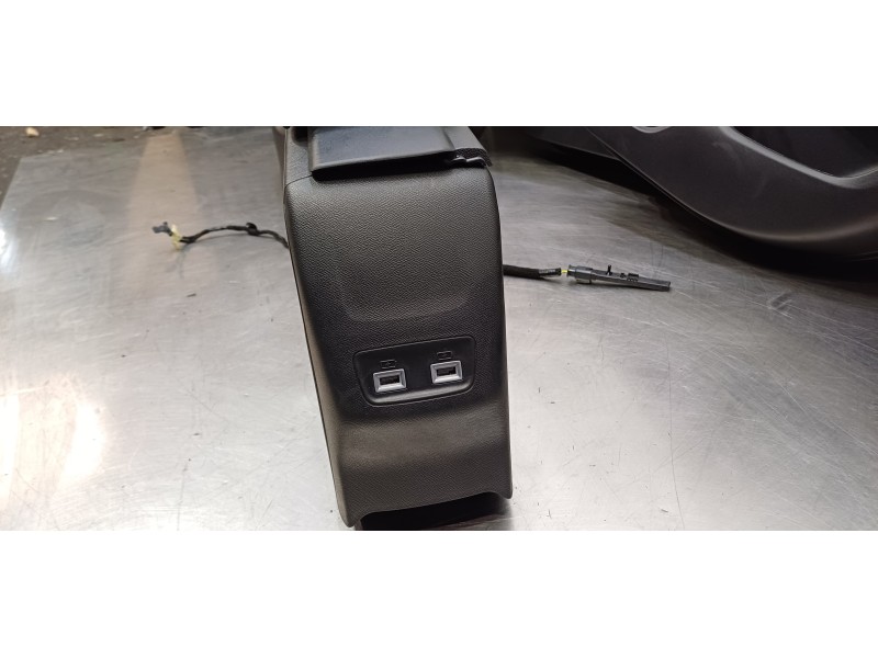 Recambio de juego asientos completo para peugeot 2008 (p1) allure referencia OEM IAM 9823919080 9823917680 