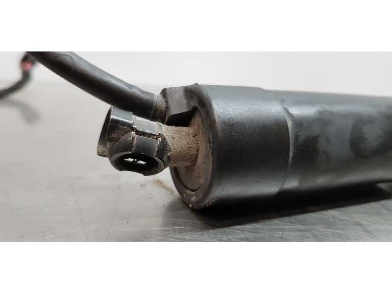 Recambio de amortiguadores maletero / porton para ford c-max titanium referencia OEM IAM 2366842  