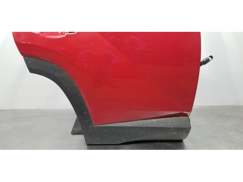 Recambio de puerta trasera derecha para hyundai tucson klass referencia OEM IAM 77004N7005  