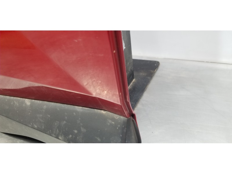 Recambio de puerta trasera derecha para hyundai tucson klass referencia OEM IAM 77004N7005  