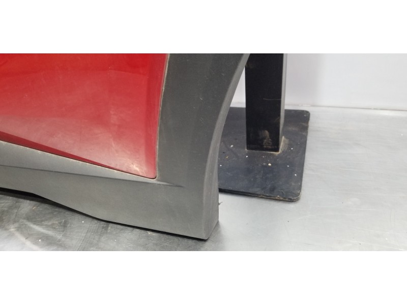 Recambio de puerta trasera izquierda para hyundai tucson klass referencia OEM IAM 77003N7005  