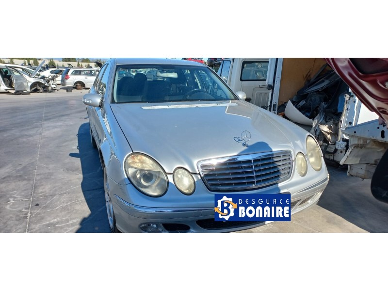 mercedes clase e (w211) berlina del año 2004