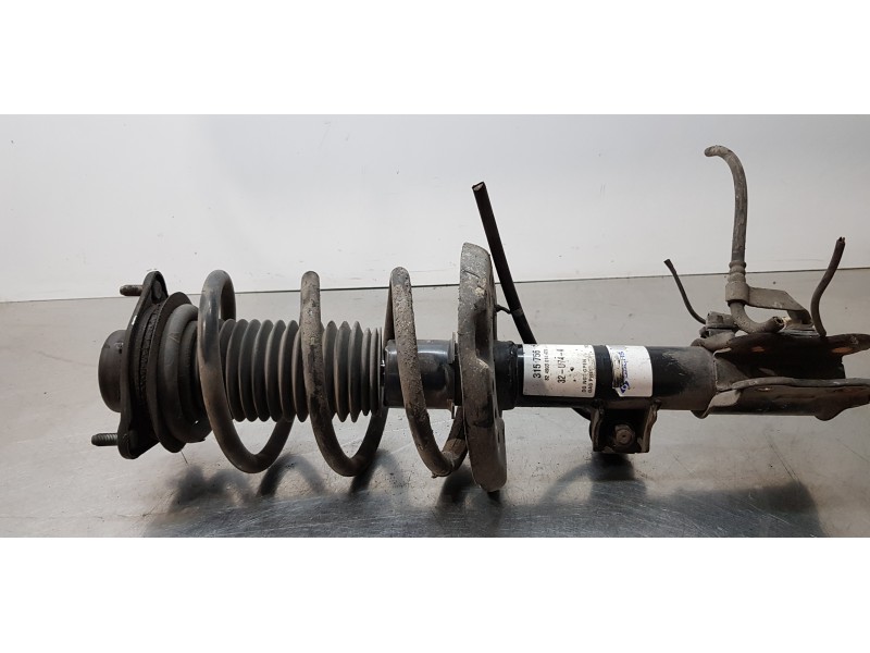 Recambio de amortiguador delantero izquierdo para hyundai i40 premium referencia OEM IAM 546513Z330  