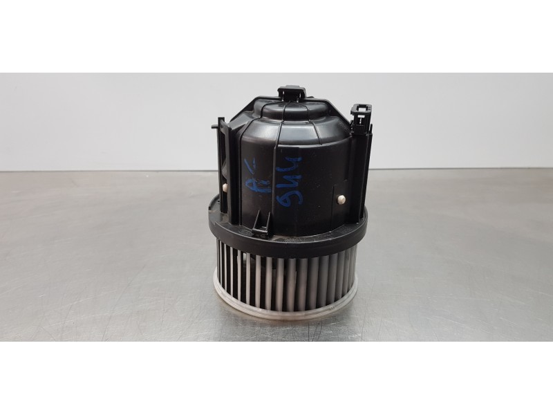 Recambio de motor calefaccion para land rover discovery sport pure referencia OEM IAM LR066917 9415187 FK7218456AB