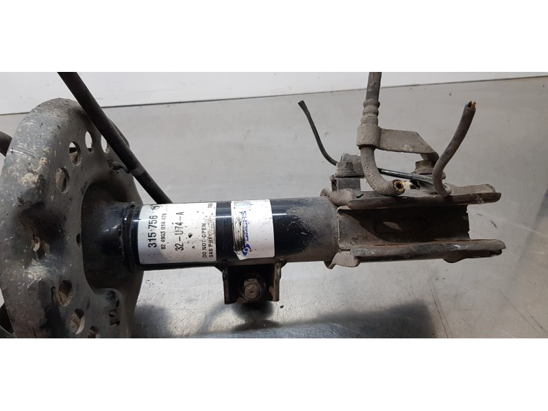 Recambio de amortiguador delantero izquierdo para hyundai i40 premium referencia OEM IAM 546513Z330  