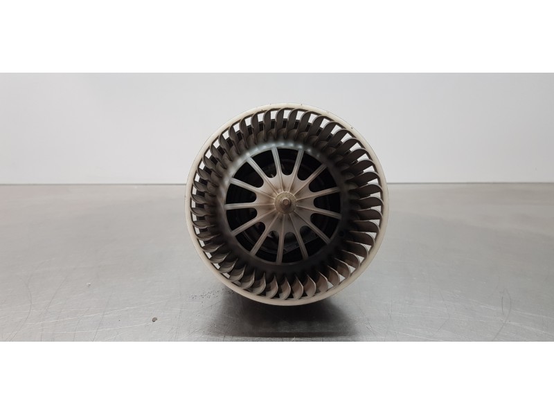 Recambio de motor calefaccion para land rover discovery sport pure referencia OEM IAM LR066917 9415187 FK7218456AB