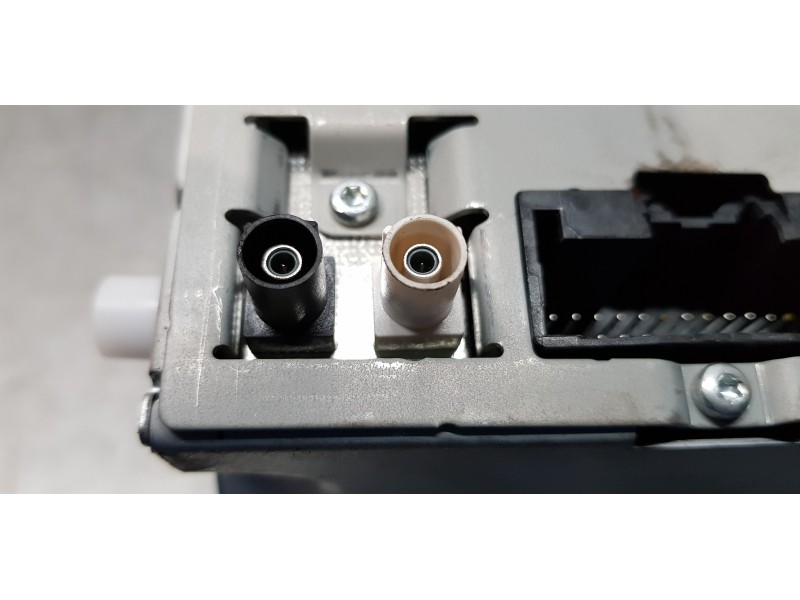 Recambio de sistema audio / radio cd para ford focus lim. st-line b&r referencia OEM IAM F1BT18C815KM   Recambio de sistema audio / radio cd para ford focus lim. st-line b&r referencia OEM IAM F1BT18C815KM