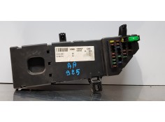 Recambio de caja reles / fusibles para opel vectra c berlina comfort referencia OEM IAM 13181984   2