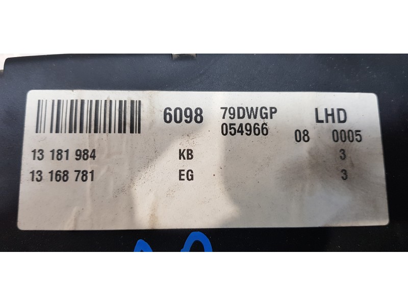 Recambio de caja reles / fusibles para opel vectra c berlina comfort referencia OEM IAM 13181984  