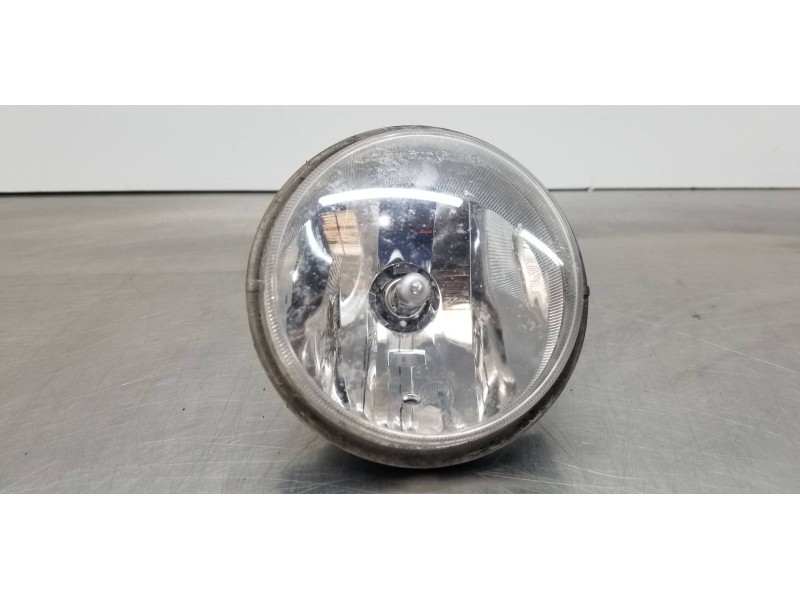 Recambio de faro antiniebla derecho para ssangyong rodius xdi referencia OEM IAM 8320221500  